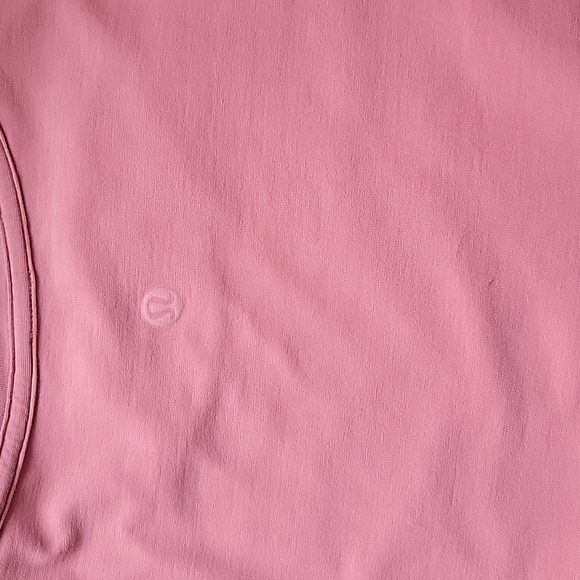 Lululemon - Picture 2 of 2